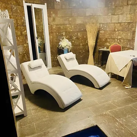 Geridu Luxury Con 4 *