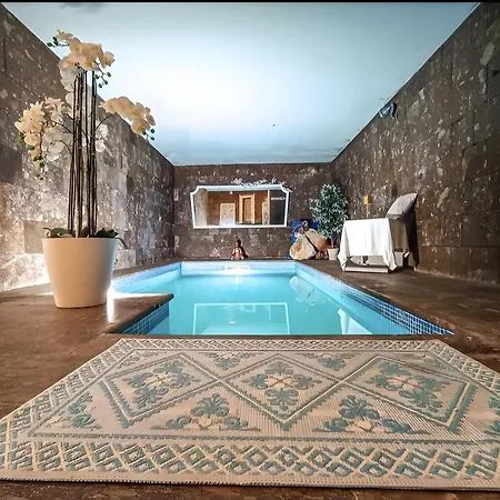 Geridu Luxury Con 4 *